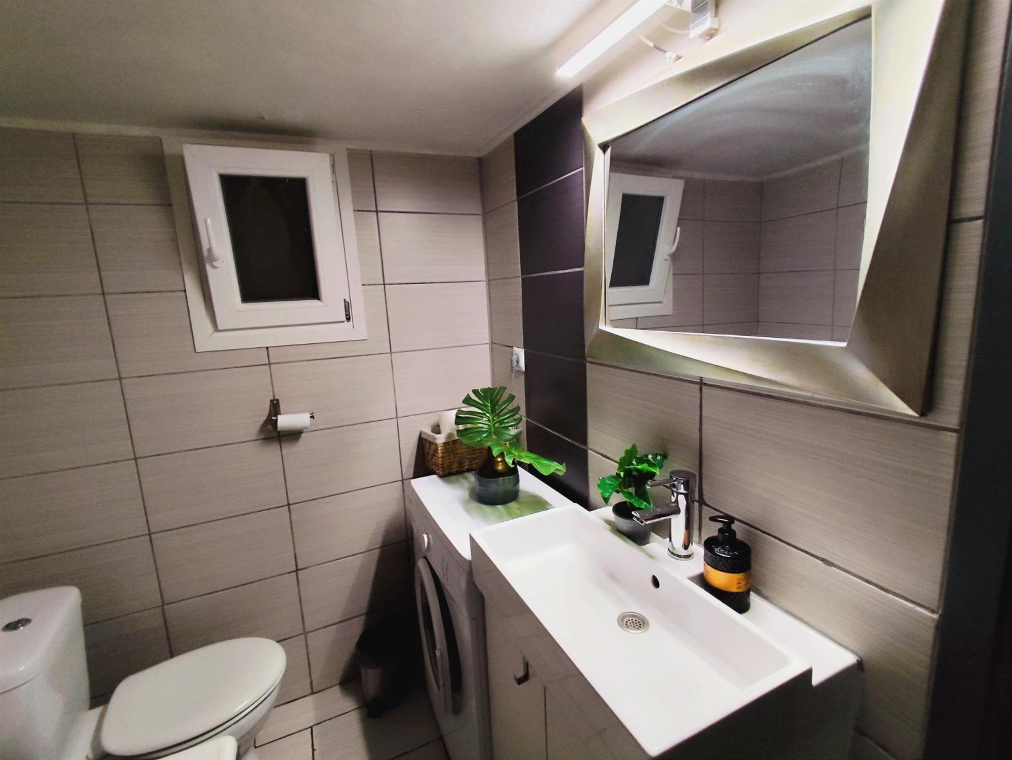 Comfortable Modern Entire House Near The Center Of Athens-Blue Serenity المظهر الخارجي الصورة